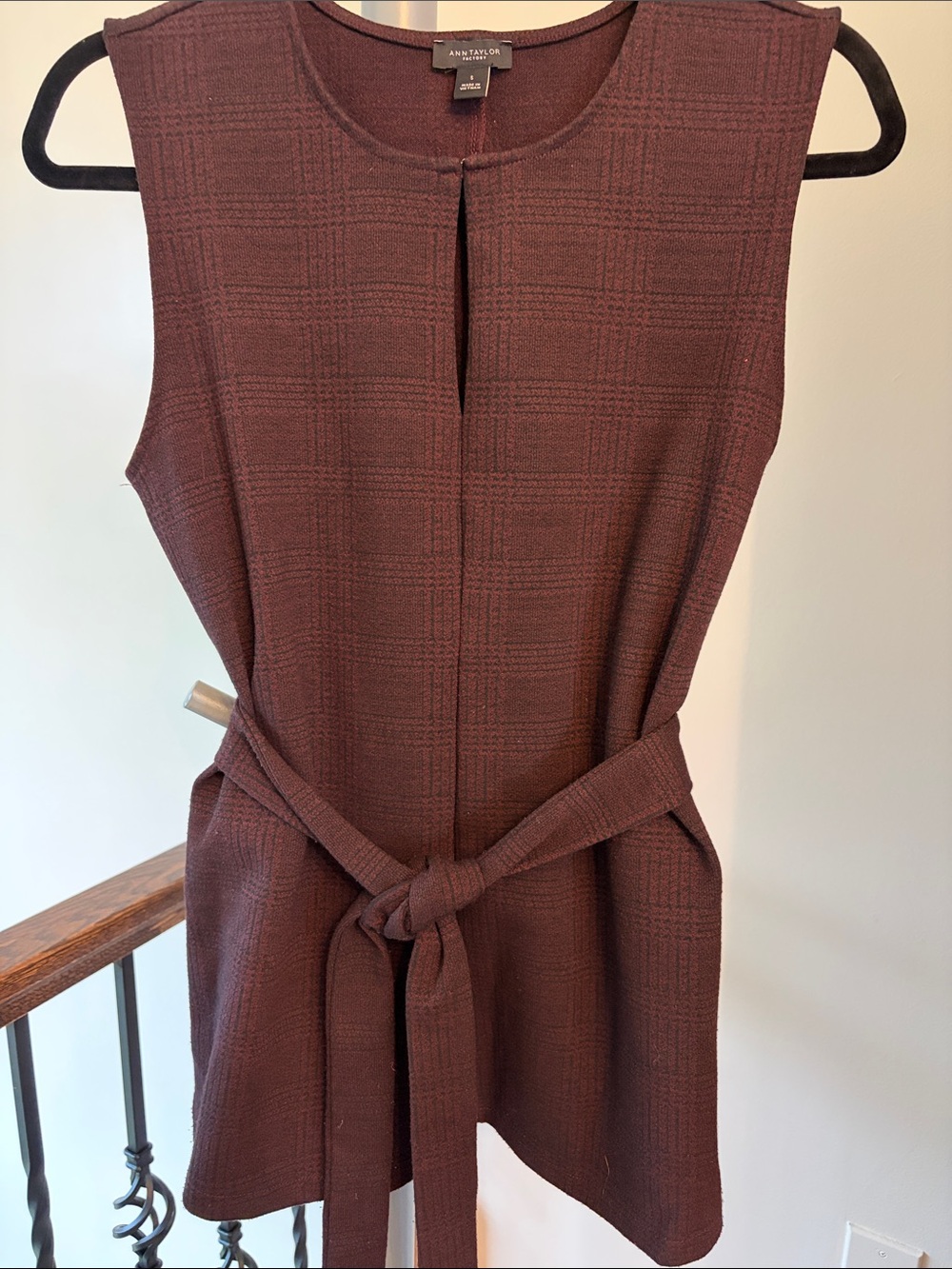 Ann Taylor 2 piece set of Sleeveless Tie-Waist Tunic  with Matching Pants